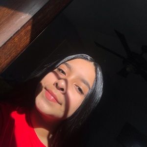 Meet your Posher, Yareli